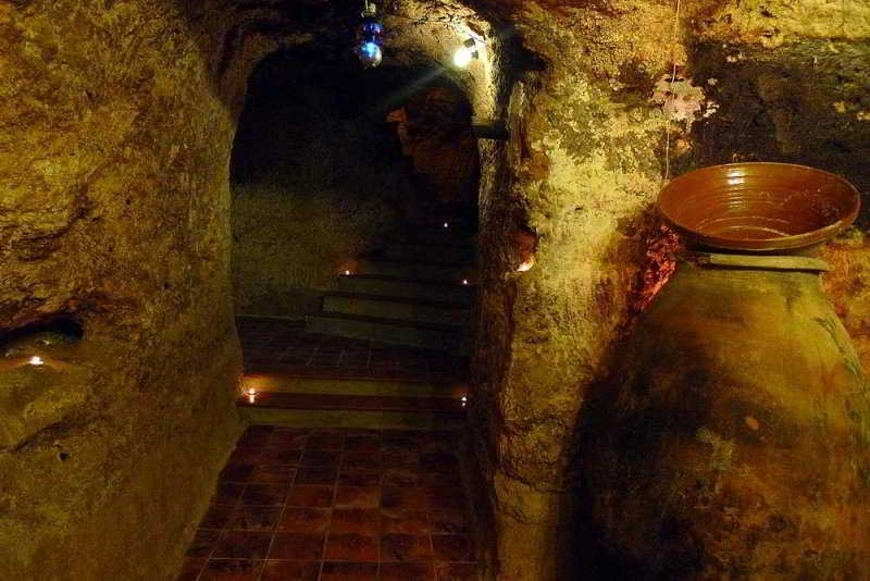 Sports and Entertainment
 di La Villa