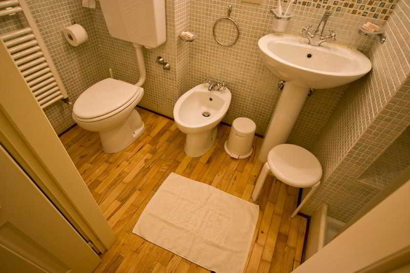 Room
 di Le Stanze Di Torcicoda R&B