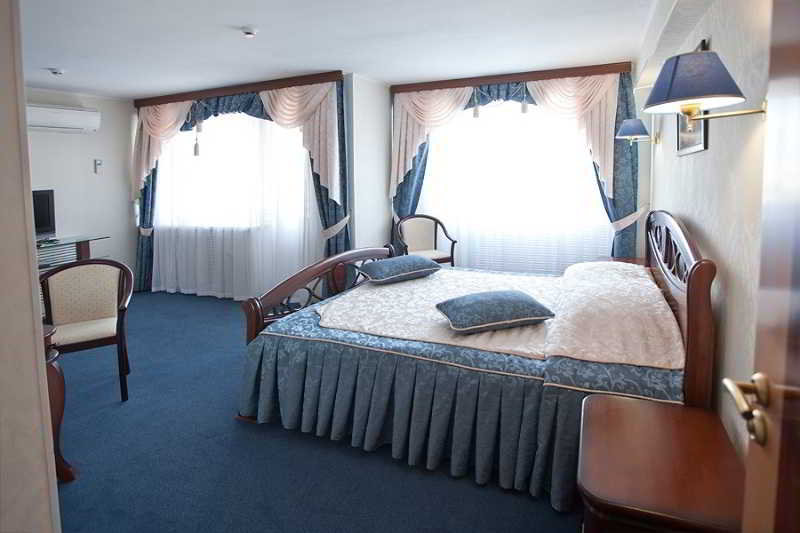 Room
 di Amaks Zolotoe Koltso