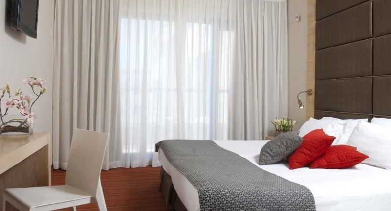 Room
 di Astral Coral Hotel