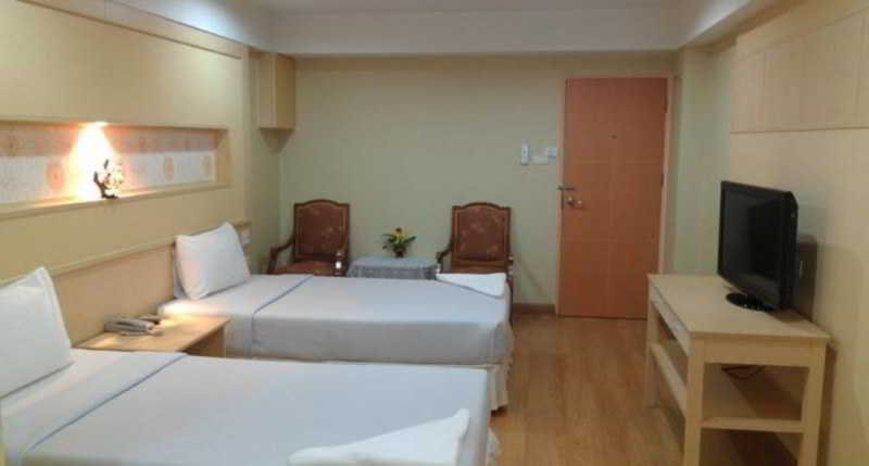 Room thumbnail 11