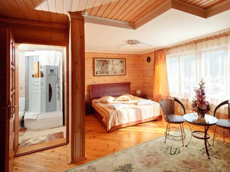 Room
 di Krestovaya Pad