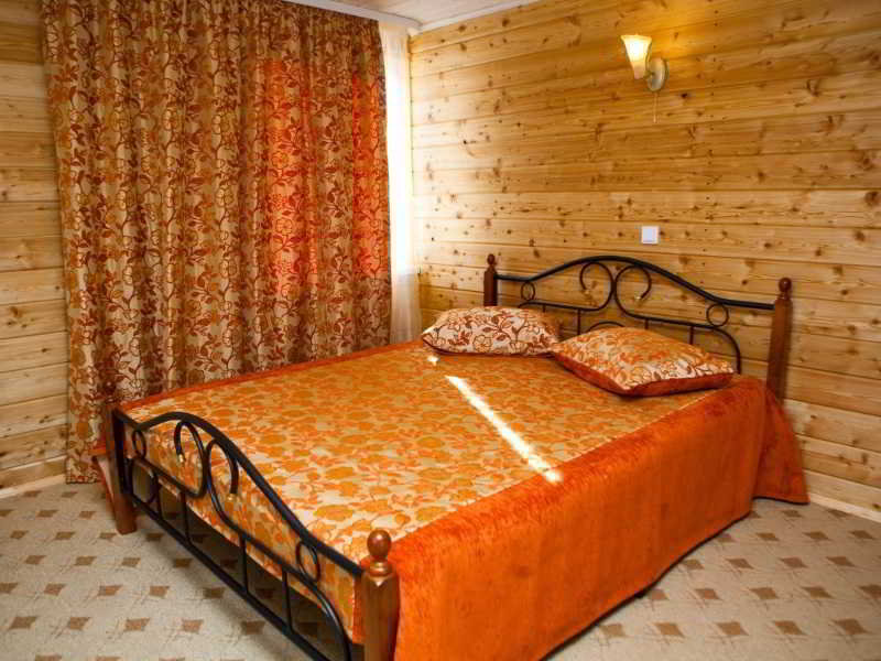 Room
 di Krestovaya Pad