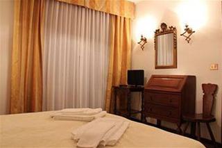 General view thumbnail 6