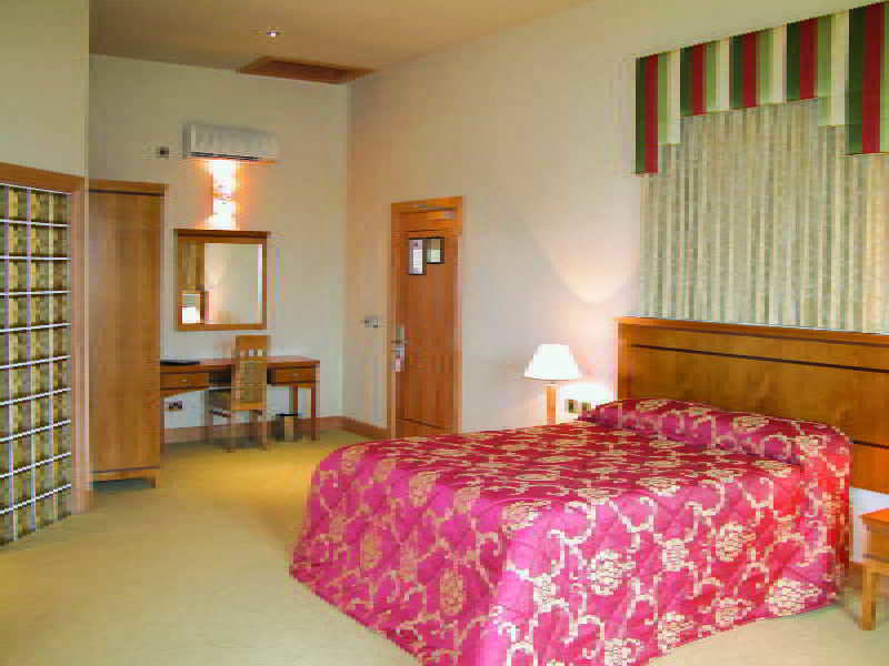 Errigal Country House Hotel - Zimmer