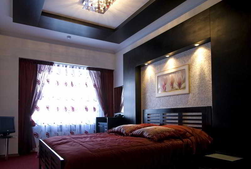 Room
 di Zolotoy Pavlin