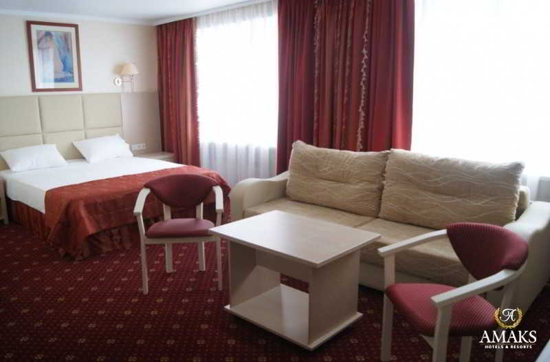 Room
 di Amaks Polyarnaya Zvezda