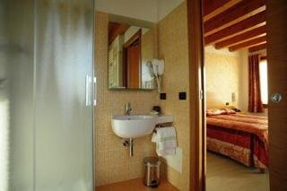 Room
 di Albergo Antica Corte Marchesini