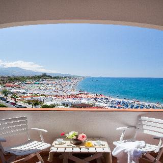 Grand Hotel de Rose, Calabria