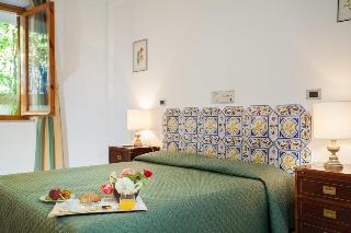 Grand Hotel de Rose, Calabria