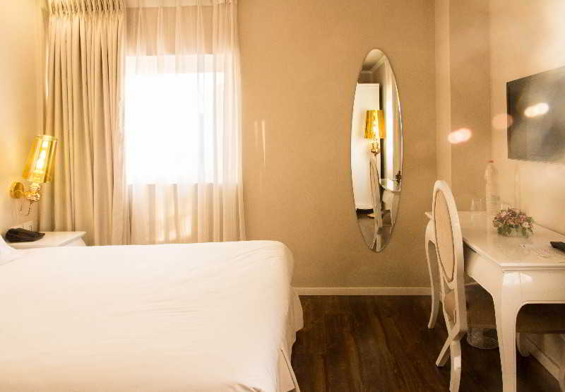 Agripas Boutique Hotel Image 2