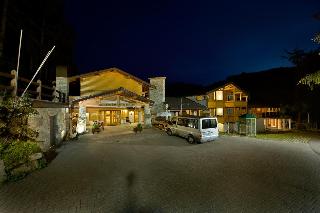 Boscone Suite Hotel, Italian Alps