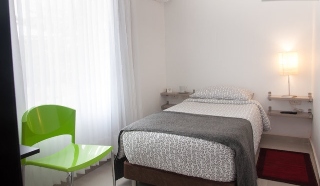 Room
 di Golden House