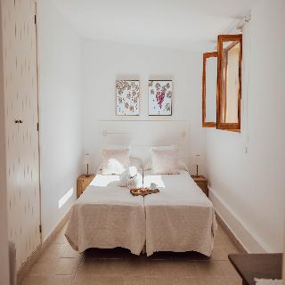 Room Room
