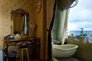 General view
 di Hotel Castillo De Amour - Eggplant Castle