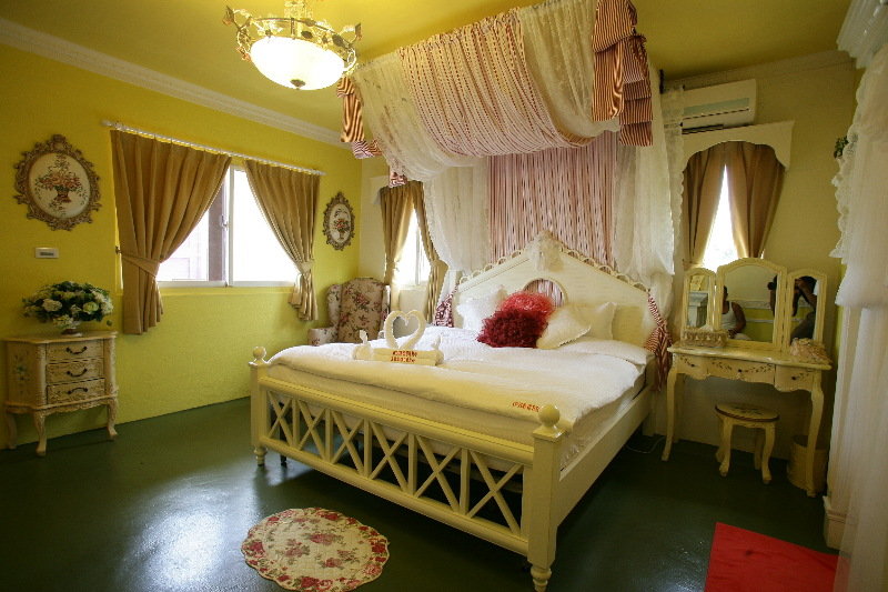 General view
 di Hotel Castillo De Amour - Eggplant Castle