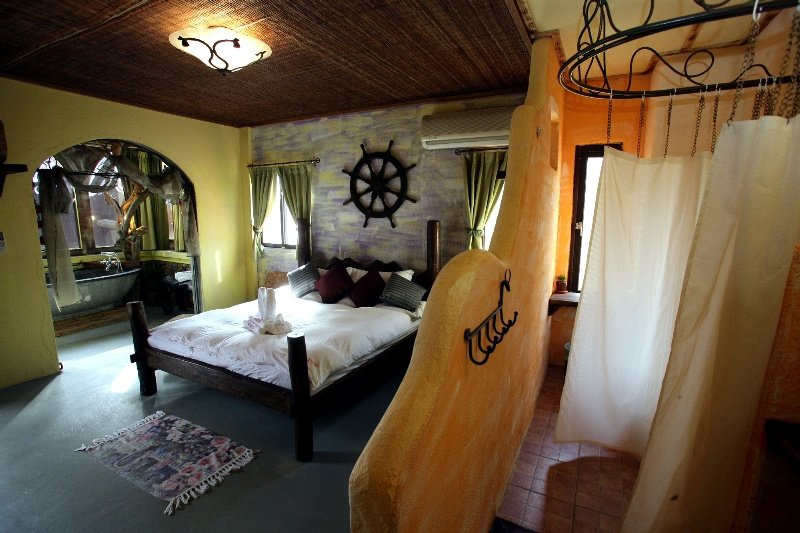 General view
 di Hotel Castillo De Amour - Eggplant Castle