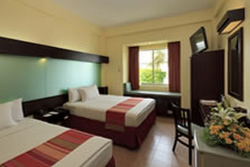 General view
 di Microtel Sto. Tomas Batangas