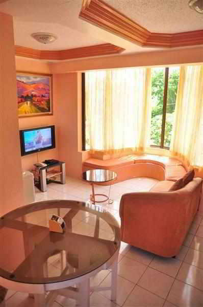 Room
 di White Mansion