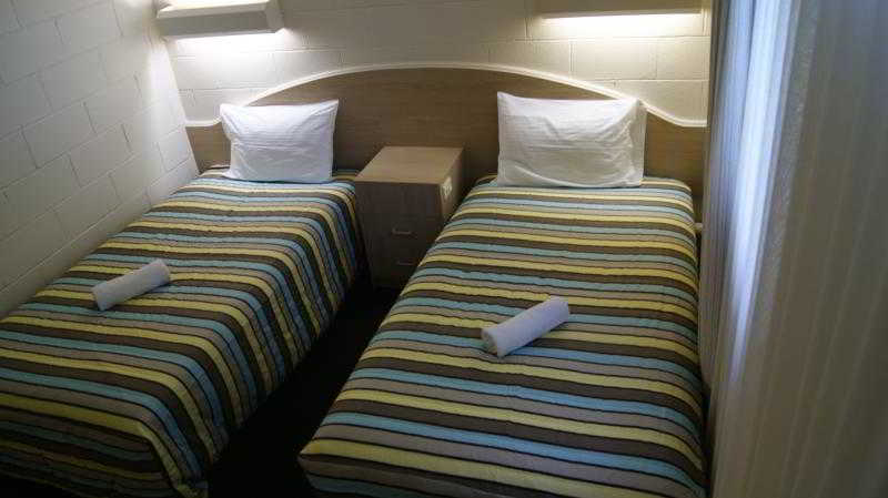 Econo Lodge Absolute Lake Entrance