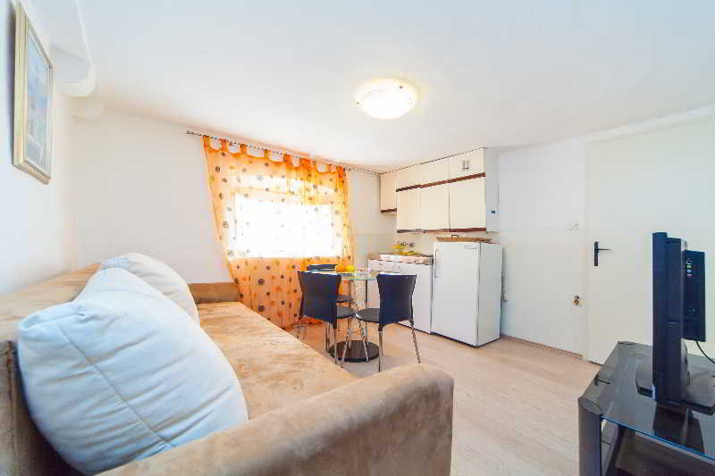 Room
 di Apartmani Orlando