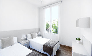 General view
 di Arago 312 Apartments