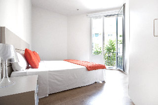 General view
 di Arago 312 Apartments