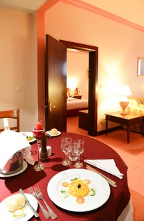 Room thumbnail 9