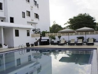 Pool
 di Golden Tulip Udaipur