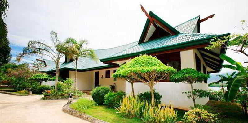 General view
 di Badian Island Resort and Spa