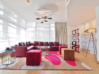 Room Room