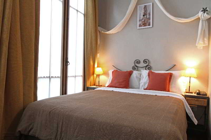 Room thumbnail 17