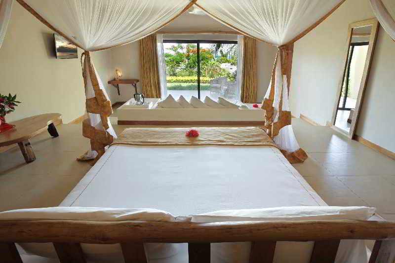 Room thumbnail 3