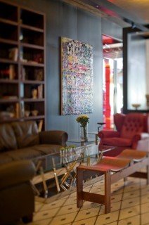 Room
 di Saifi Suites