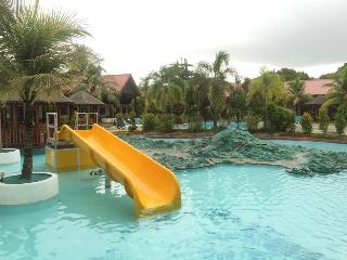 Landcons Resort - Pool