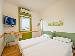 Room
 di Formule 1 Hinjewadi