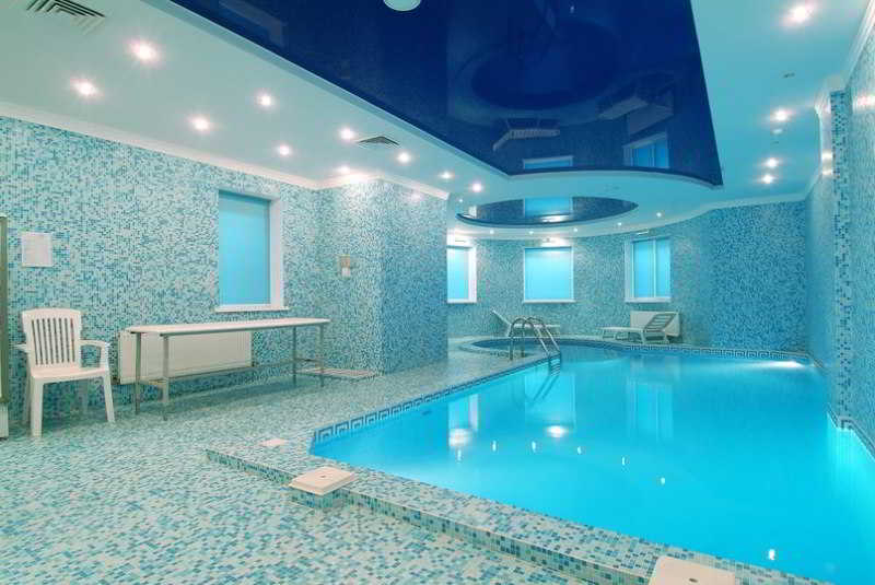 Pool
 di Platan Yuzhniy