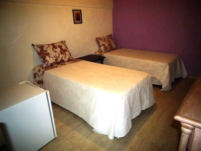 Room
 di Falcon Guest Suites