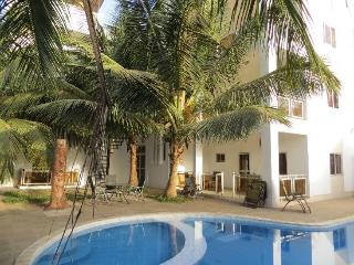 Pool
 di Wavecrest Hotel