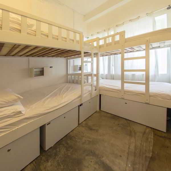 Room thumbnail 4