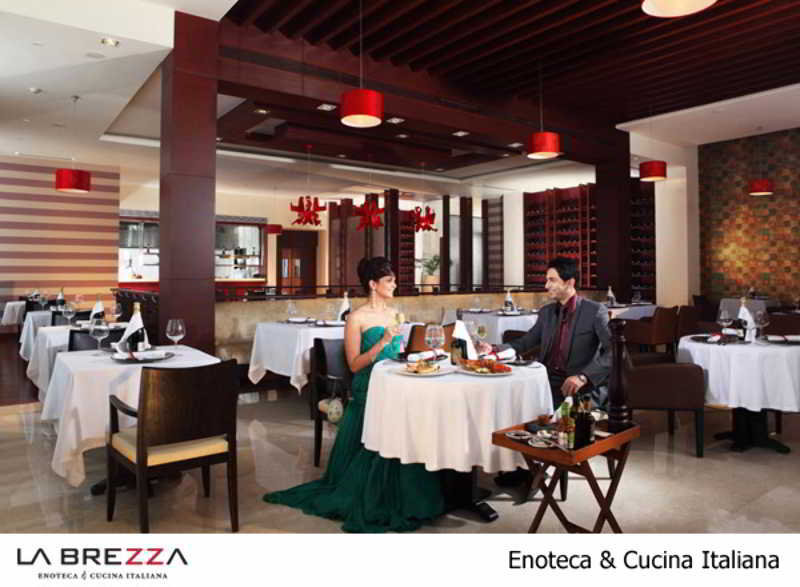 Restaurant
 di Jaypee Green Golf & Spa Resort Greater Noida