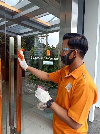 V Hotel Jakarta