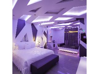 Room:DBL.DX-1