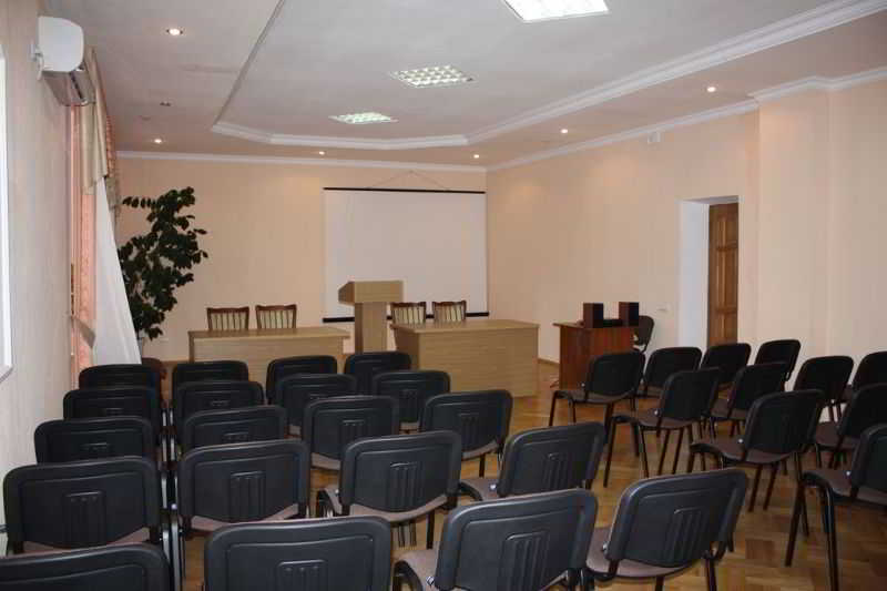 Conferences
 di Roscha Nevest