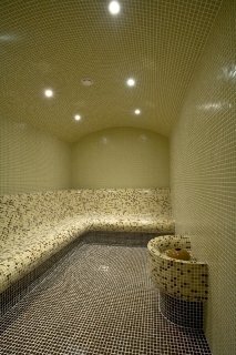 Sports and Entertainment
 di Hotel Chinar