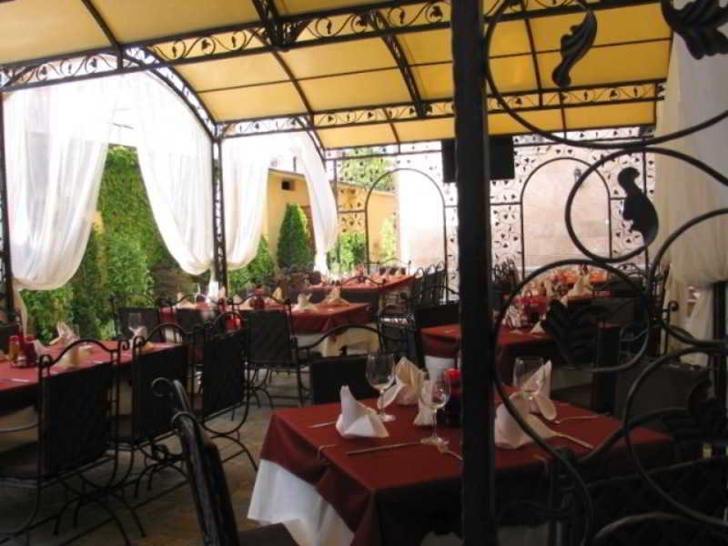 Restaurant
 di Hotel Chinar