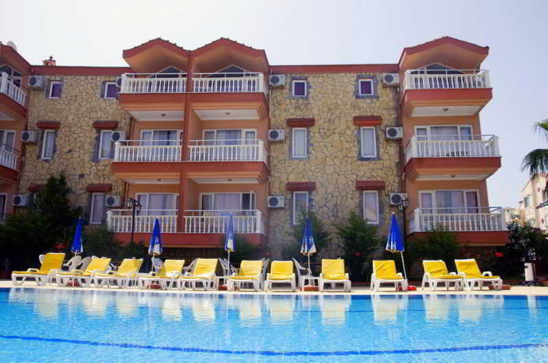 Pool
 di Mediterranean Garden Hotel