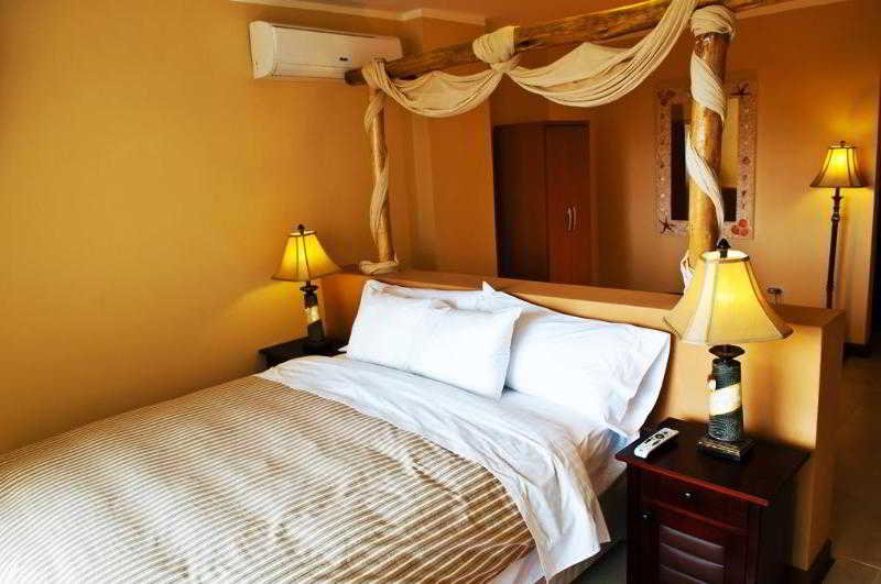 Room
 di Mango De Costa Azul