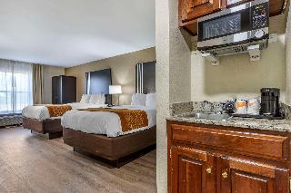 2 Queen Beds, Suite, Nonsmoking