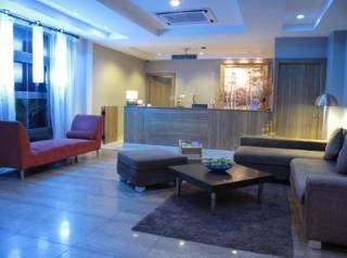 Lobby
 di LeGallery Suites Hotel